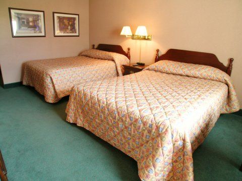Moberly Inn & Suites Rom bilde