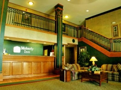 Moberly Inn & Suites Eksteriør bilde