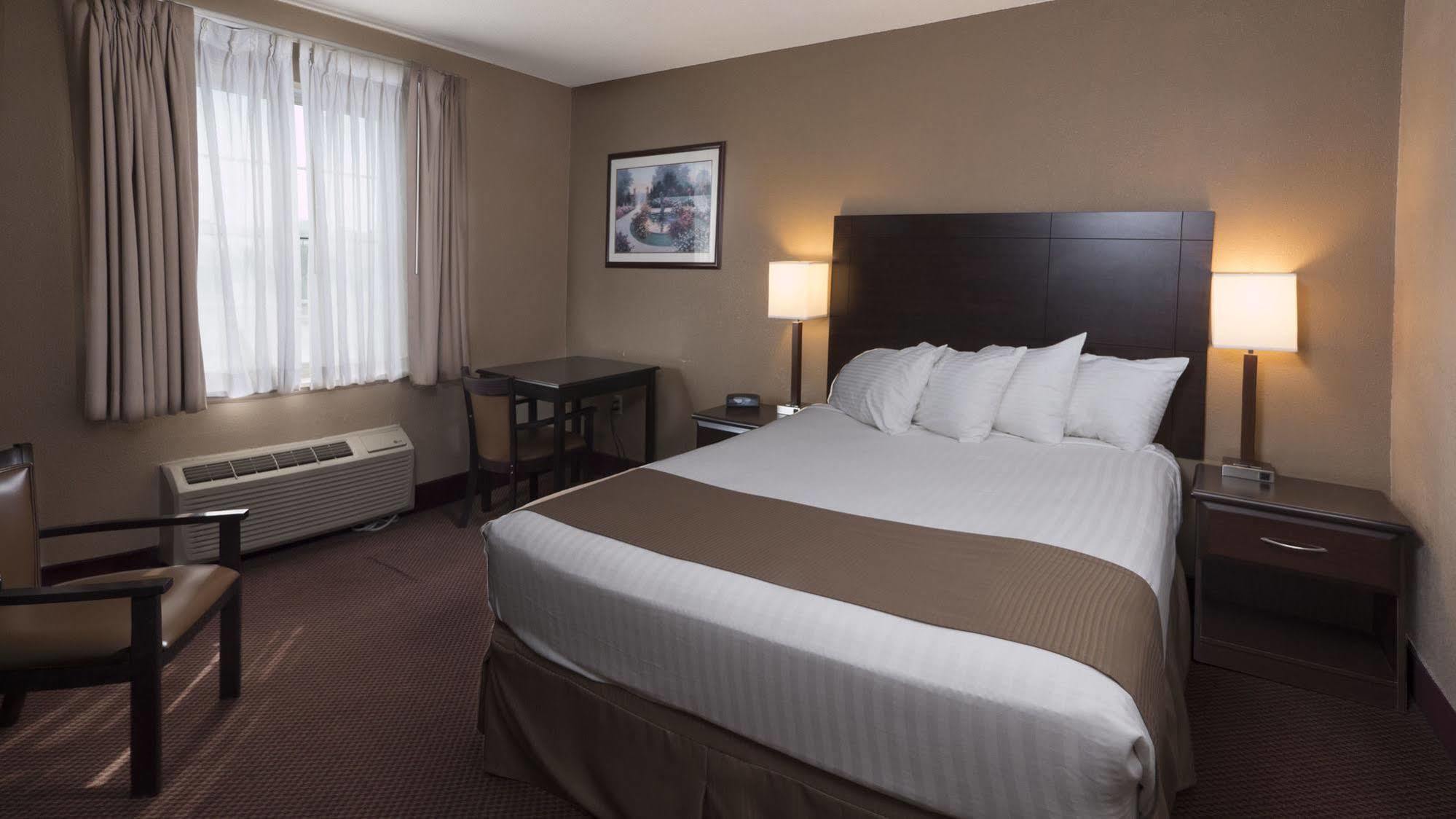 Moberly Inn & Suites Eksteriør bilde